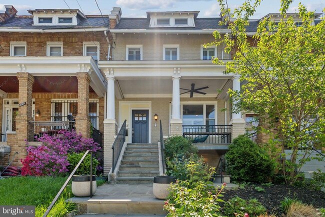 Photo - 4513 New Hampshire Ave NW Townhome