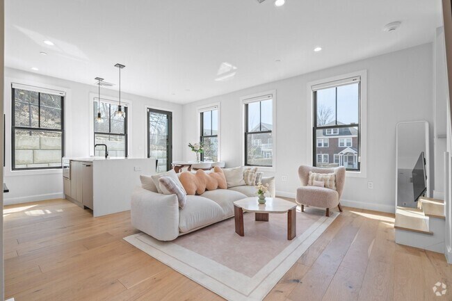 Building Photo - 201 Washington St Unit 2 Rental