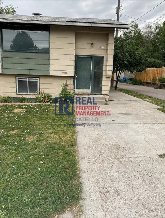 Photo - 2 Bed 2 Bath Duplex