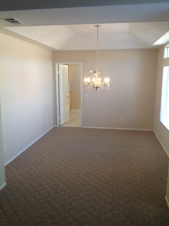 12414 Ravenna Ln