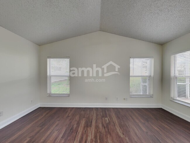 Photo - 882 Grand Hughey Ct