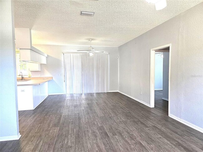 Photo - 11641 59th St N