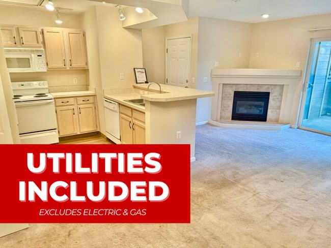 Building Photo - Cozy Two Bed/Two Bath Condo in Convenient ...