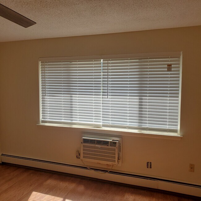 Photo - 249 High Path Rd