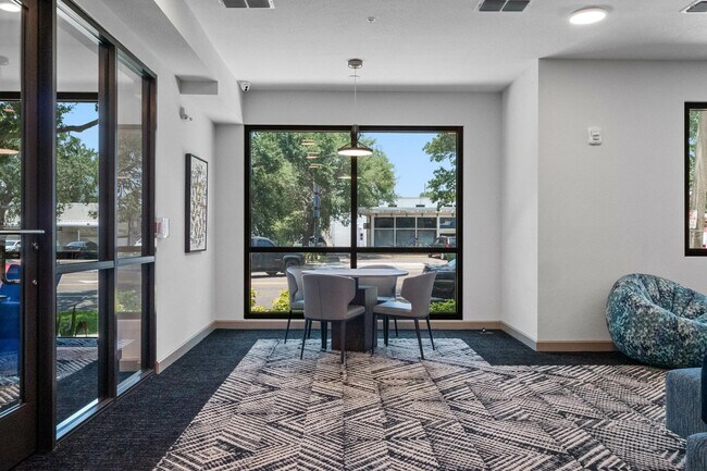 Photo - Gallery 3100