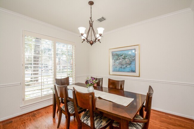 Photo - 14 Guinevere Pl