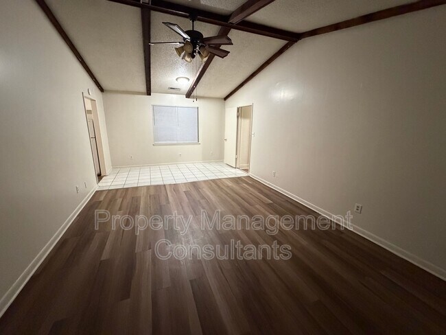 Photo - 22173 Ewell St