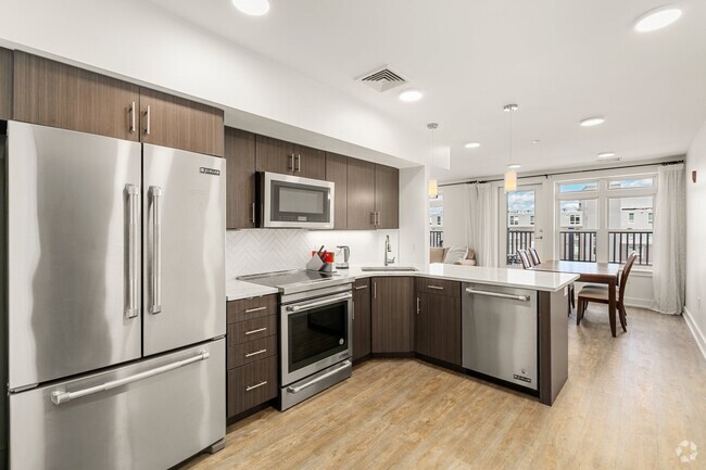 Building Photo - 20 Penniman Rd Rental