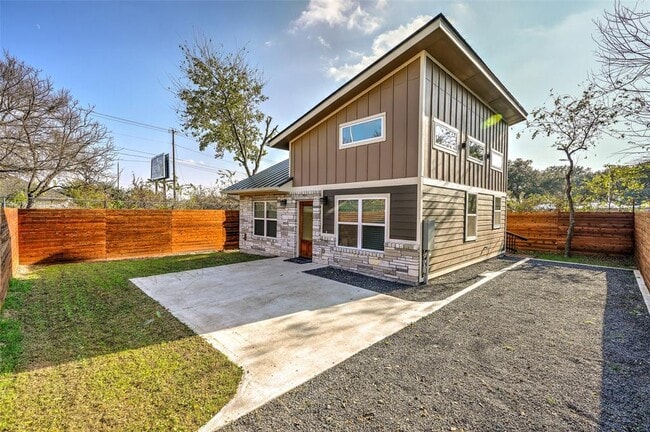 Photo - 705 Blackson Ave House