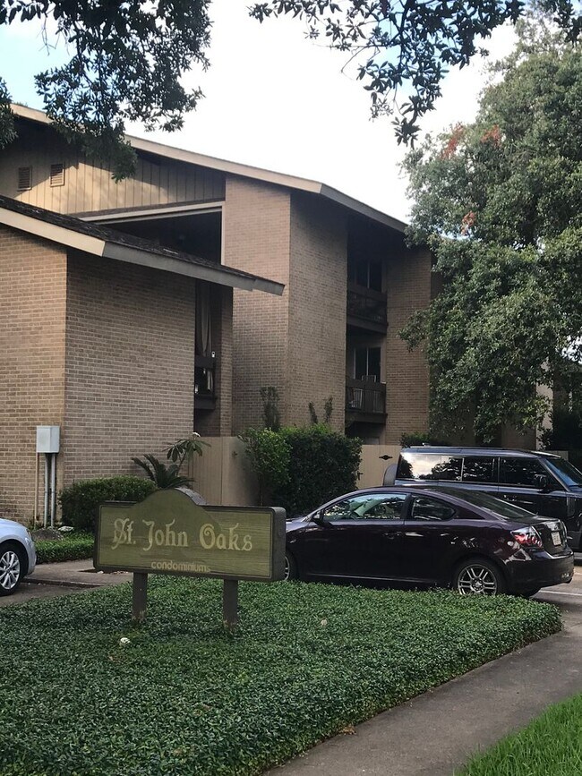 1301 St John St Unidad 1301 St. John Street Apt 104