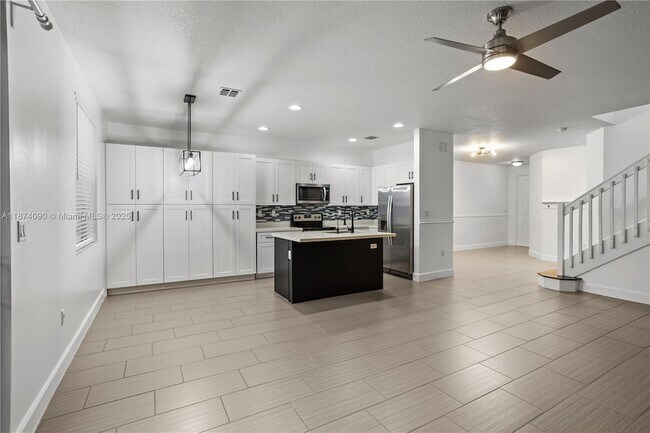 Photo - 4859 NW 55th Pl Casa