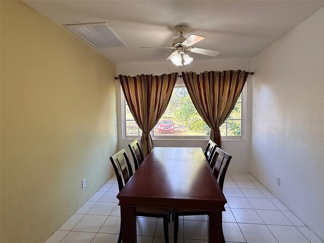 Photo - 1400 Alhambra Way S