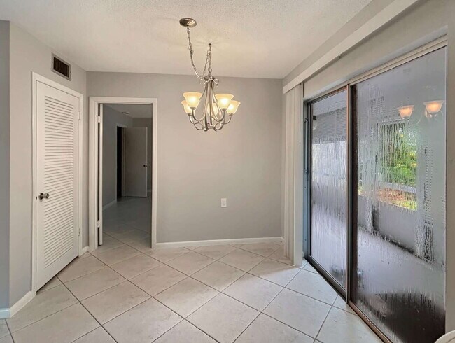 Photo - Well-Maintained 2-Bedroom Condo in Meridian Park | 55+ Community | Palm Beach Gardens Unit 6