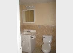 Building Photo - 3901 SW 112th Ave Unit 20