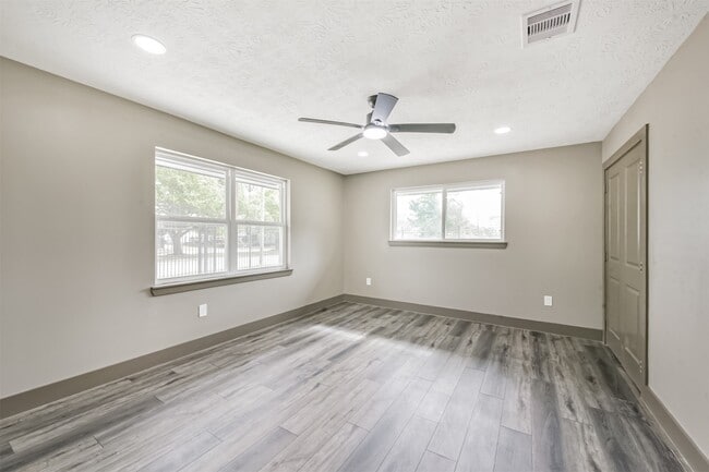 Photo - 9030 Almeda Genoa Rd