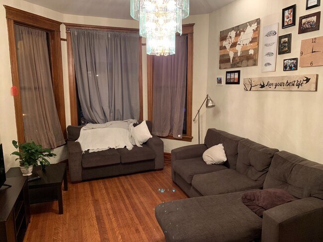 Photo - 909 W Dakin St Unidad 1