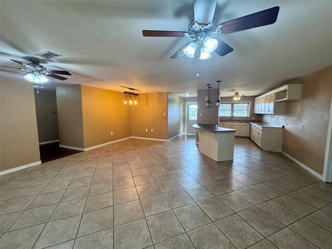 Photo - 345 Rachal Ave