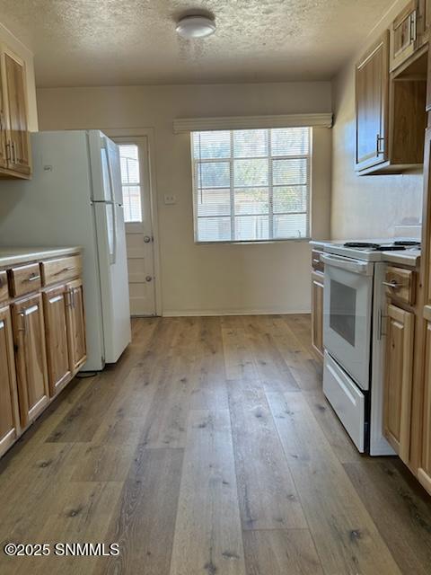 Photo - 425 W Chestnut Ave