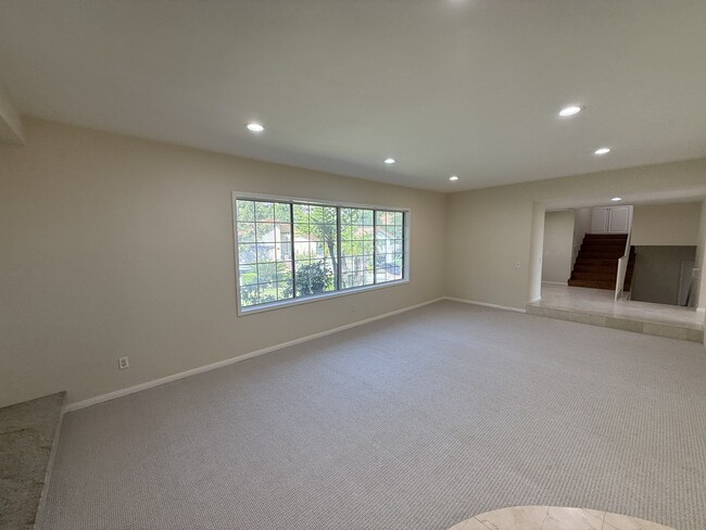 Photo - 2716 Ridgepine Dr