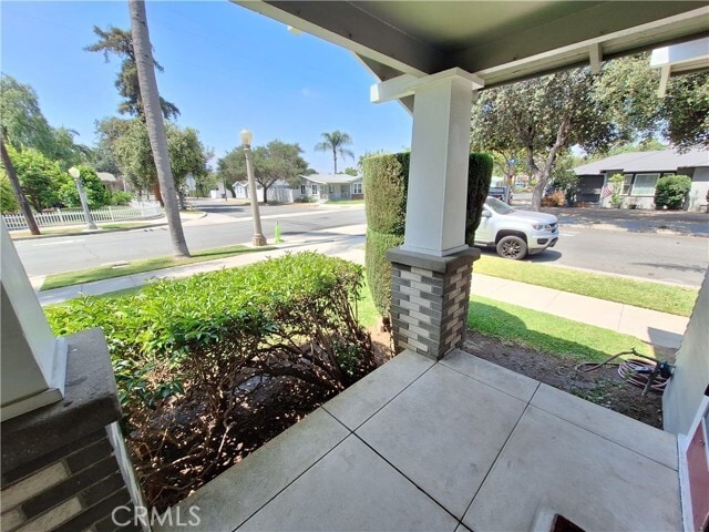 Photo - 547 W Wilshire Ave