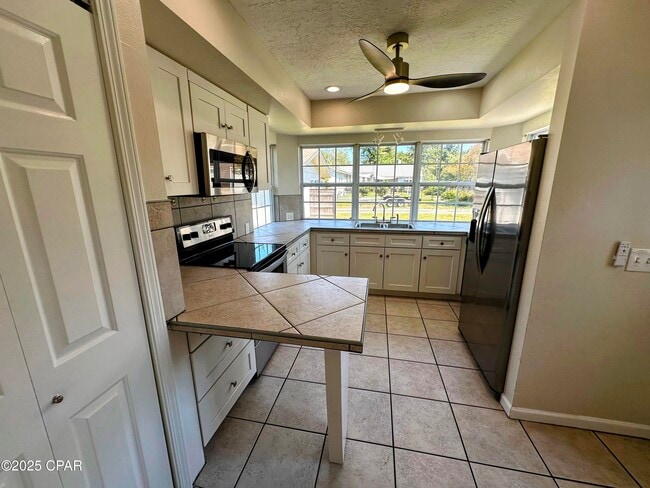 Photo - 1215 Dewitt St