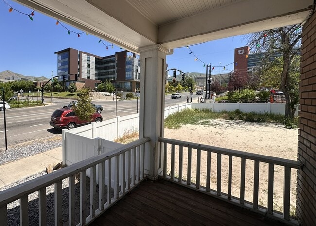 Photo - 1332 E 400 S