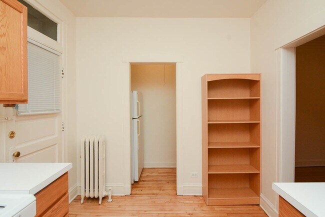 Photo - 2443 W Sunnyside Ave Unit 6C