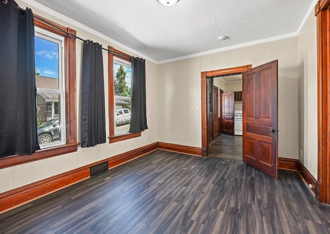 Photo - 2508 Windsor Ave