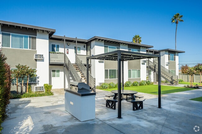 Charle Square Apartments