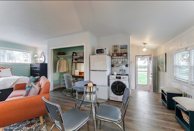 130 Reservoir Rd