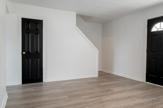 62 Midland Heights Cir