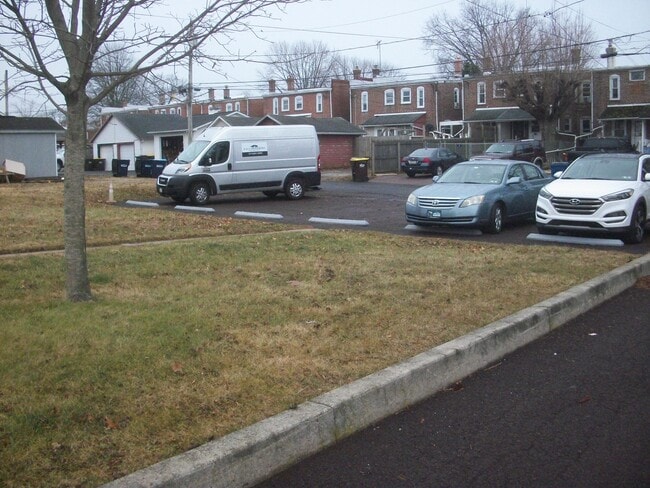 Parking Lot - 22 E 6th St Unit D