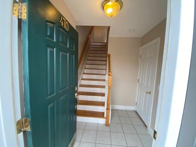 Photo - 470 Tall Oak Blvd NW