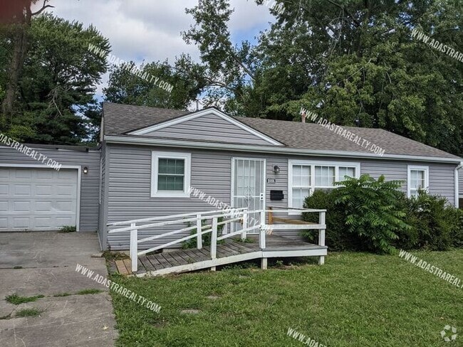 Building Photo - Updated South KCMO Home-Available in JUNE!!