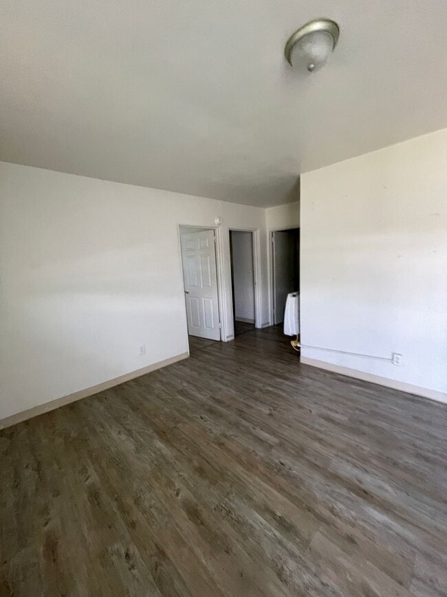 Building Photo - 1512 Wilson St Unit 9