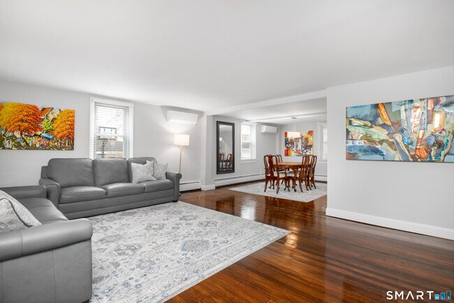 Photo - 1699 Boulevard