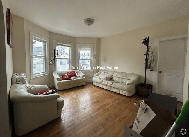 Building Photo - 110 Murdock St Unit 6 Rental