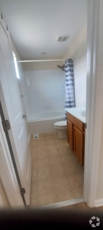 Building Photo - 2510 Yorkway Rental