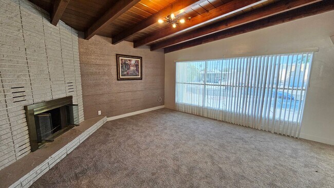 Photo - Retro style near Downtown & The Arts District!!!