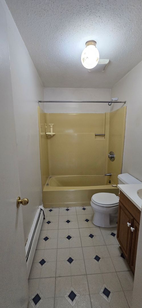 Photo - 206-208-208 Higgins Crowell Rd Unidad 208 Higgins Crowell Road