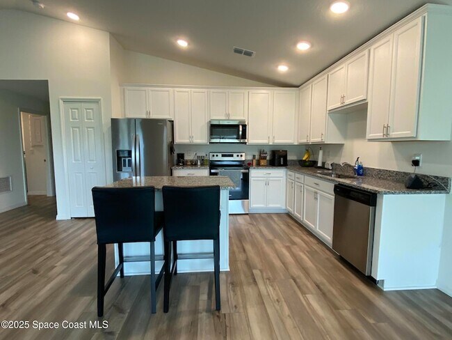 Photo - 1186 Dania Cir