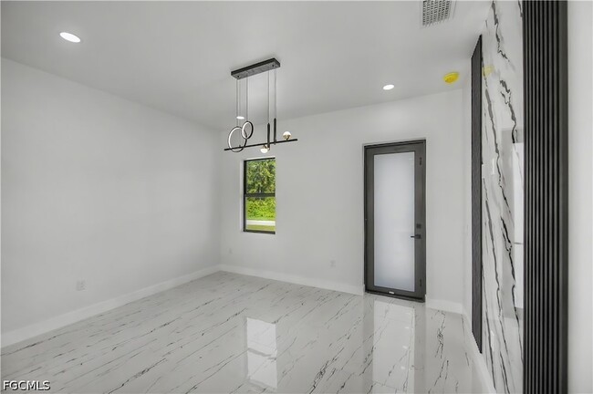 Photo - 3121 69th St W