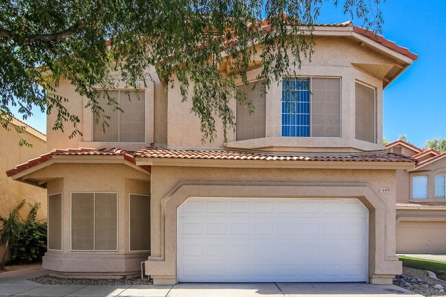 Building Photo - 1449 E Laurel Ave