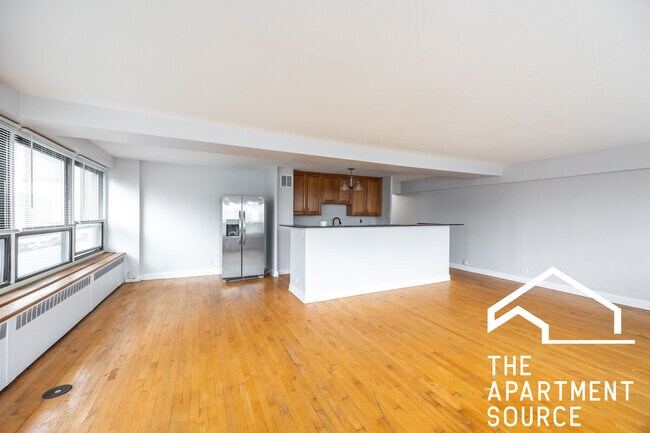 Photo - 4180 N Marine Dr Unit 405