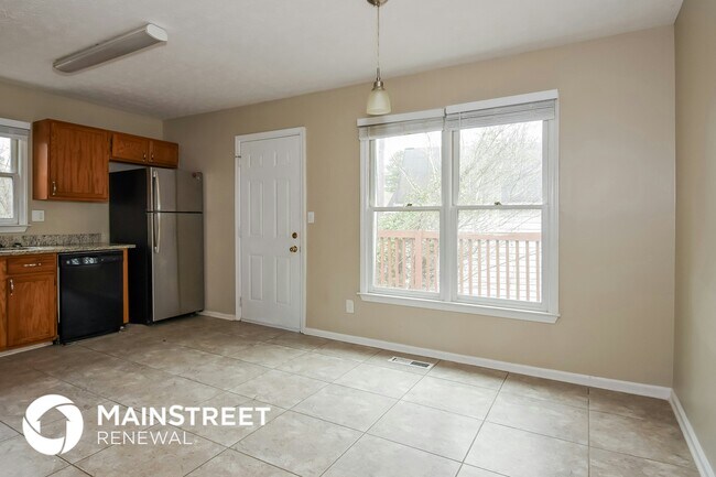 Photo - 162 Aztec Way SE