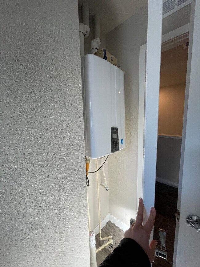 Photo - 922 Colorado River Ave