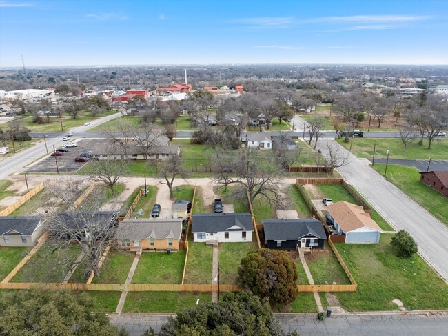 Photo - 1209 N 6th St