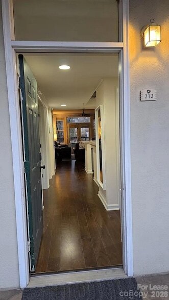 Photo - 405 W 7th St