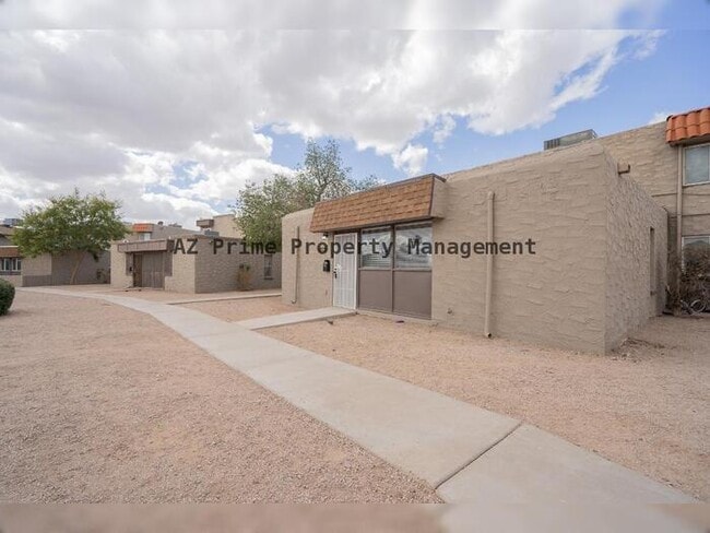 Photo - 4719 E Belleview St Unit NA