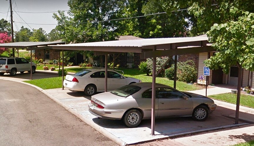 Photo - 1020 Laura McLean Ln